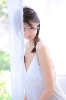 花蒂被吸得异常肿大